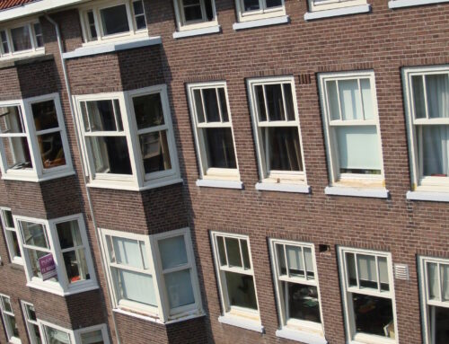 Houtrotherstel en schilderwerk VvE 16 appartementen